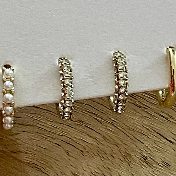 Sugarfix By Baublebar 4 Pair NEW Gold Tone Earrings Pearls Rhinestones Hoops - Picture 9 of 13